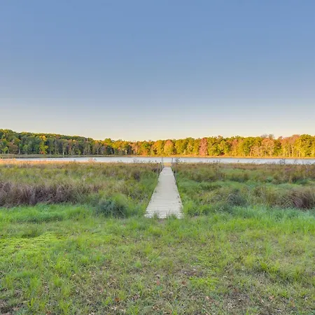 23 Mi To St Croix River Lakefront Gem In Webster